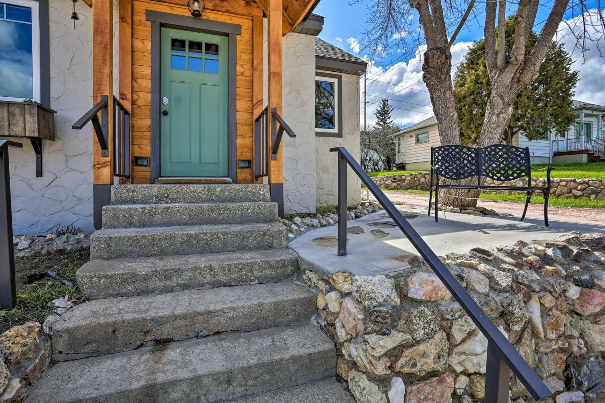 Cozy Custer Cottage W Deck: Walk To Shops Food Luaran gambar