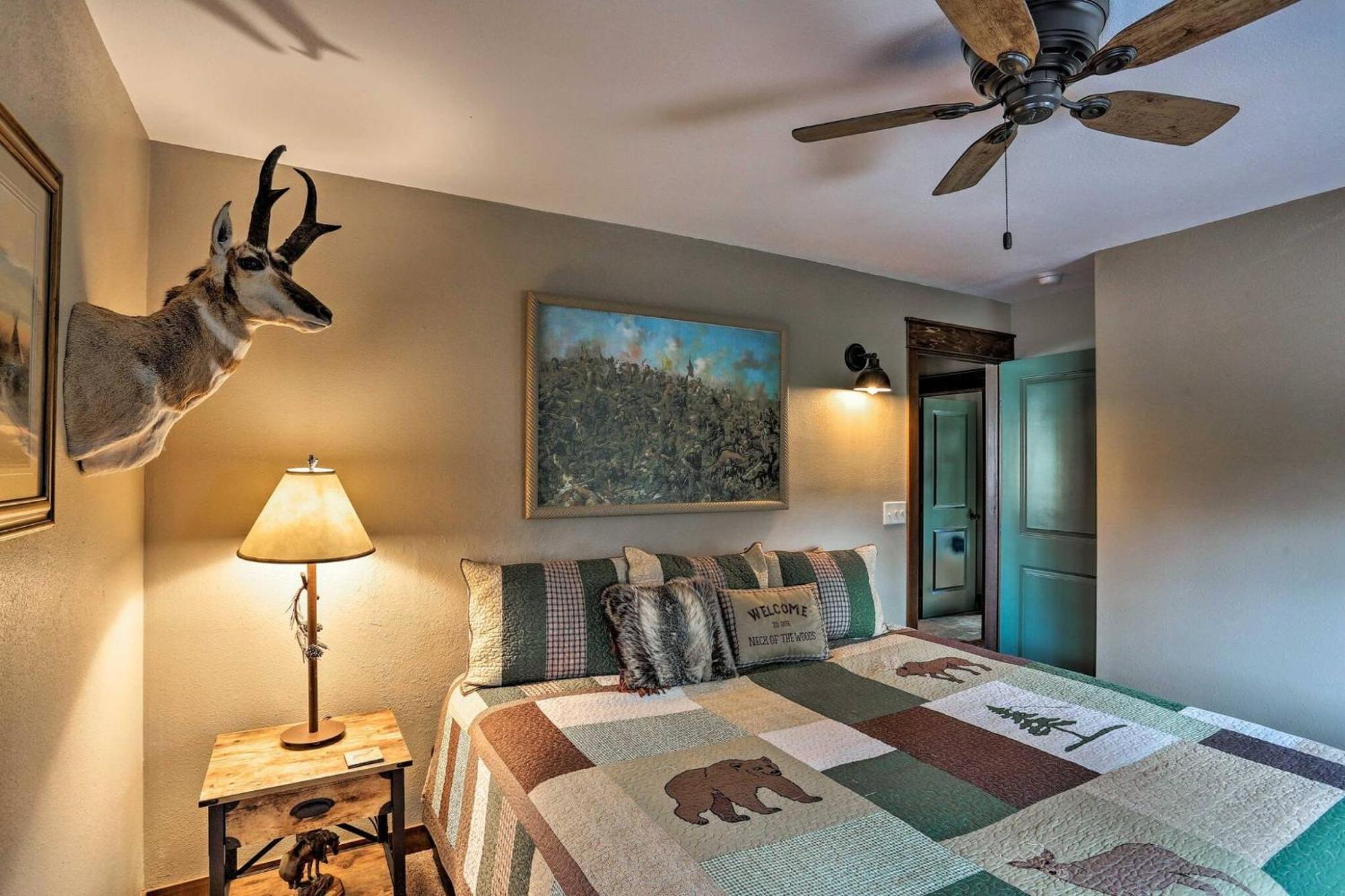 Cozy Custer Cottage W Deck: Walk To Shops Food Luaran gambar
